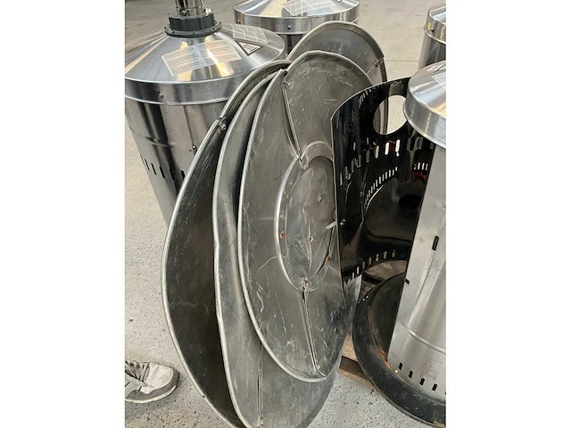 Divers terrasverwarming (4x) - afbeelding 5 van  13