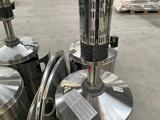 Divers terrasverwarming (4x) - afbeelding 8 van  13