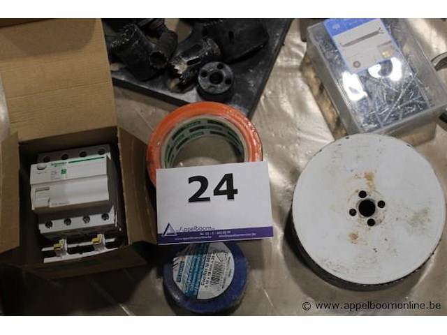 Divers toebehoren en verbruiksmateriaal (boren, gatenzagen, tape, bevestigingsmateriaal, pbm) – diverse merken - afbeelding 2 van  3