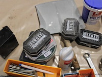 Divers toebehoren en verbruiksmateriaal (boren, gatenzagen, tape, bevestigingsmateriaal, pbm) – diverse merken - afbeelding 3 van  3