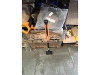 Divers waaronder betonschaar boutenschaar 42 inch, 25 delige ring steeksleutelset, 17 delige kracht adapter en kogelgewricht set, zware sloophamer 6 kilo en draadloze schroevendraaier set 18v - afbeelding 3 van  12