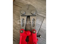 Divers waaronder betonschaar boutenschaar 42 inch, 25 delige ring steeksleutelset, 17 delige kracht adapter en kogelgewricht set, zware sloophamer 6 kilo en draadloze schroevendraaier set 18v