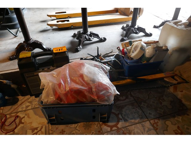 Divers werkgereedschap - afbeelding 1 van  9