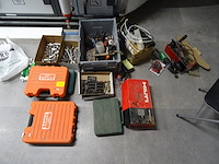 Divers werkmateriaal - afbeelding 1 van  12