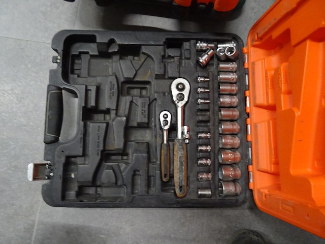 Divers werkmateriaal - afbeelding 10 van  12