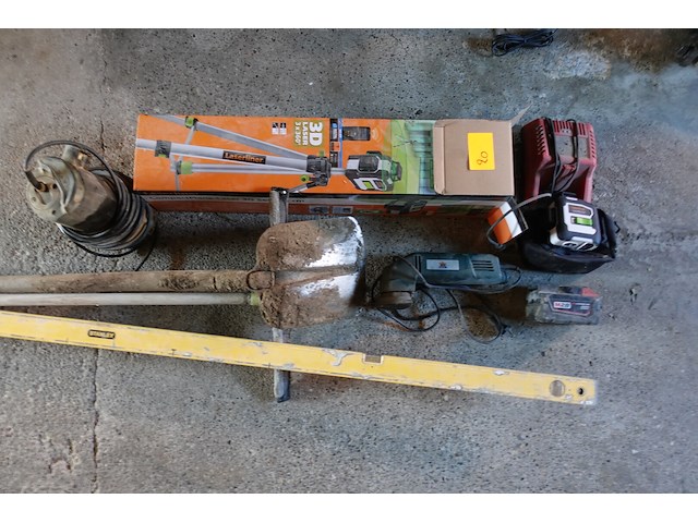 Divers werkmateriaal - afbeelding 1 van  5