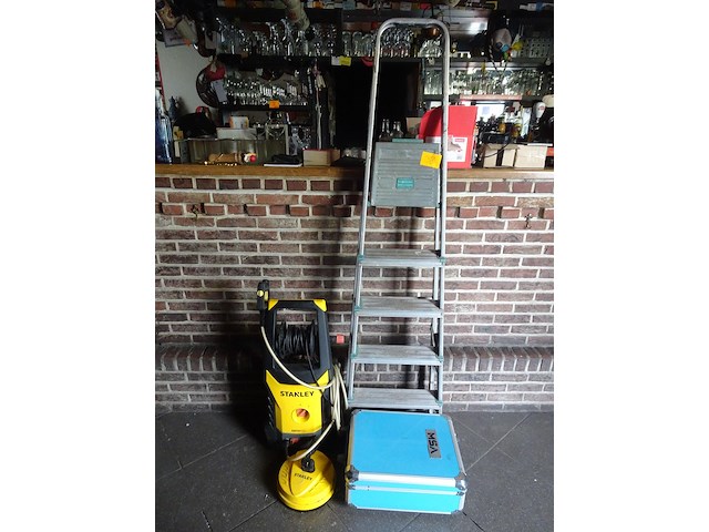 Divers werkmateriaal - afbeelding 1 van  5