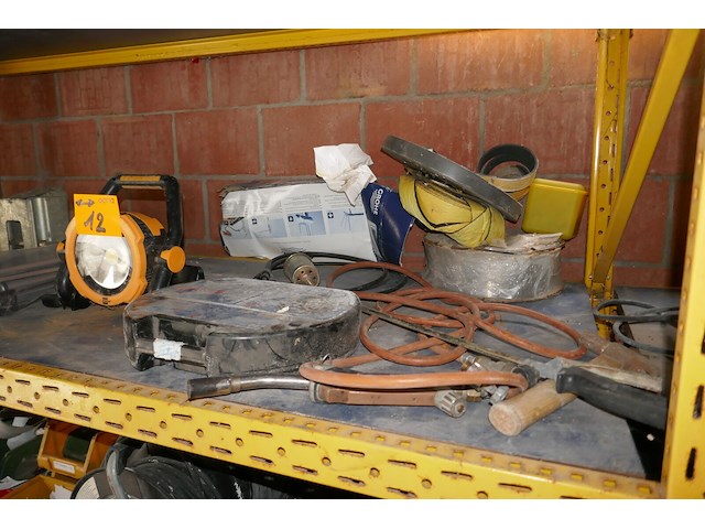 Divers werkmateriaal - afbeelding 1 van  5