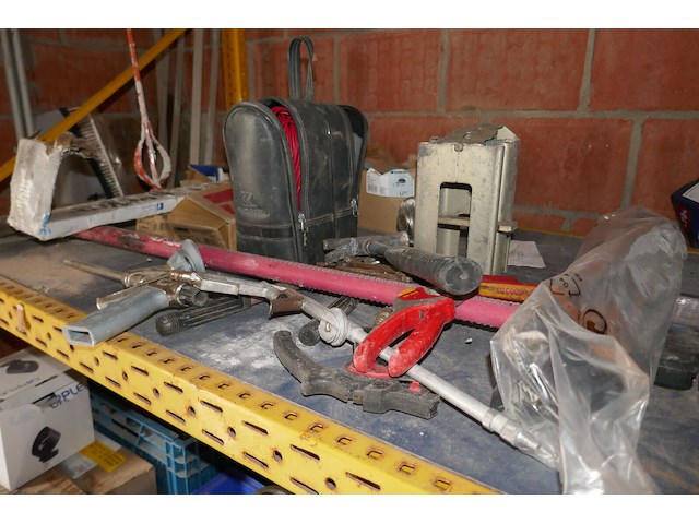 Divers werkmateriaal - afbeelding 4 van  5