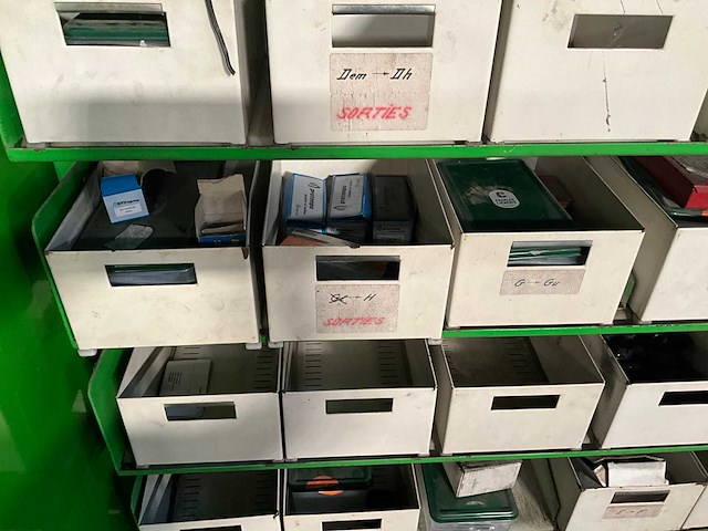 Divers werkplaatsmeubilair (3x) - afbeelding 14 van  14