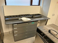 Divers ziekenhuismeubilair (3x)