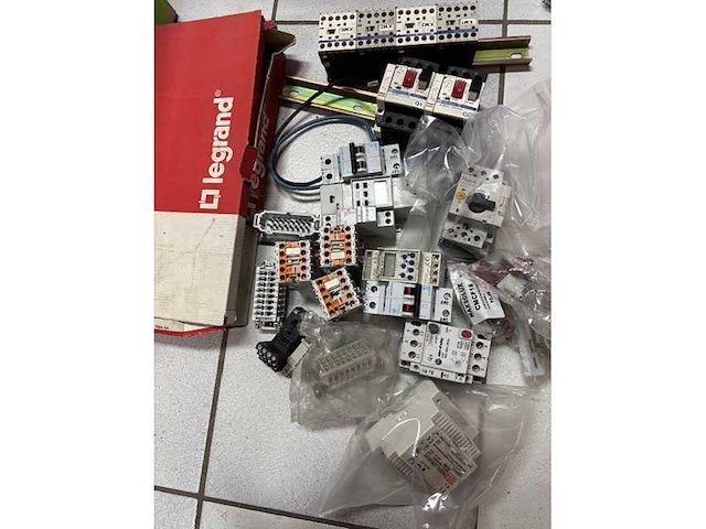 Diverse - partij electro diversen nieuw - afbeelding 5 van  6