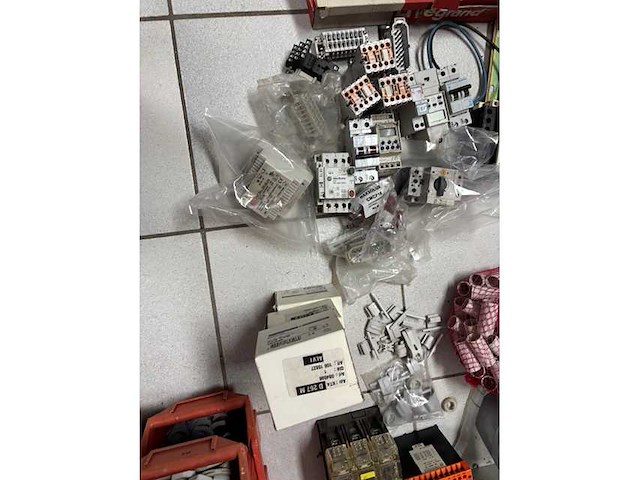 Diverse - partij electro diversen nieuw - afbeelding 6 van  6