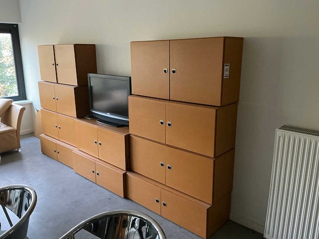 Diverse 2-deurs kastjes (18x) - afbeelding 1 van  5