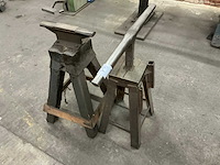 Diverse aambeelden (2x) - afbeelding 2 van  4