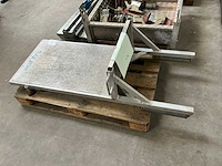 Diverse aannemersmateriaal - afbeelding 3 van  8