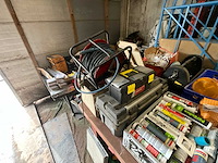 Diverse aannemersmateriaal - afbeelding 18 van  19