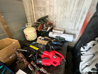 Diverse aannemersmateriaal - afbeelding 9 van  19