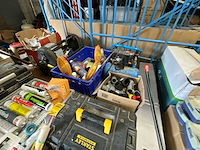 Diverse aannemersmateriaal - afbeelding 17 van  19