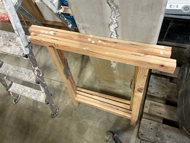 Diverse aannemersmaterialen - afbeelding 4 van  5