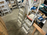 Diverse aannemersmaterialen - afbeelding 5 van  5