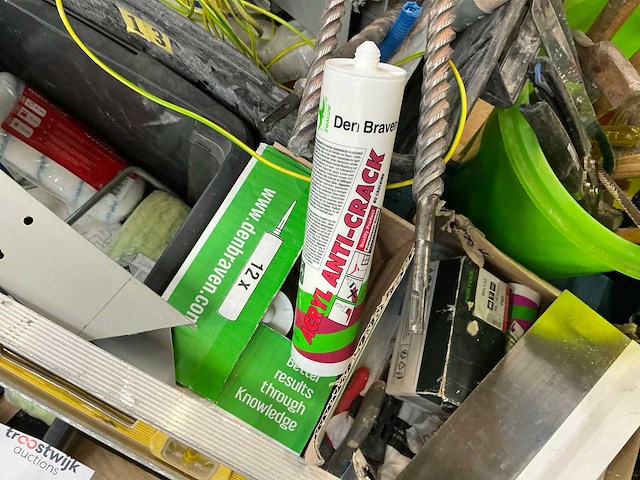 Diverse aannemersmaterialen - afbeelding 7 van  8