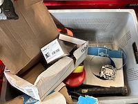 Diverse aannemersmaterialen - afbeelding 29 van  32