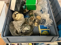 Diverse accessoires en handgereedschap - afbeelding 7 van  22