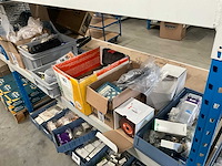 Diverse accessoires en handgereedschap - afbeelding 1 van  22