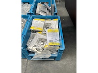 Diverse accessoires voor deuren en kasten - afbeelding 4 van  11