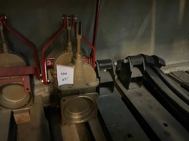 Diverse afsluiters (5x) - afbeelding 3 van  5