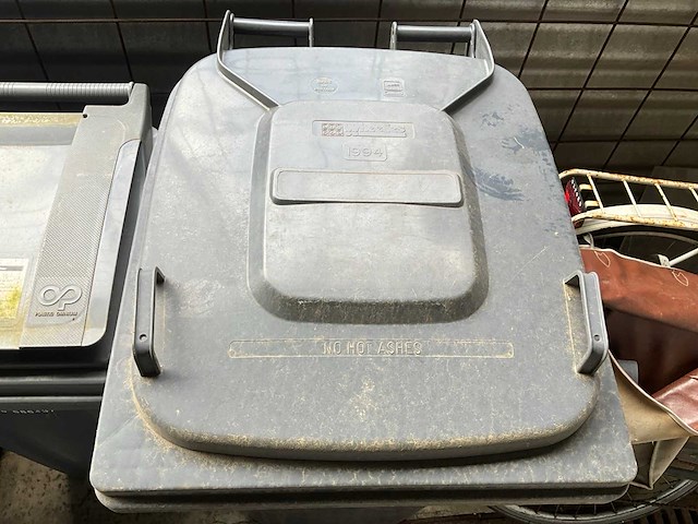 Diverse afvalcontainers (6x) - afbeelding 5 van  8