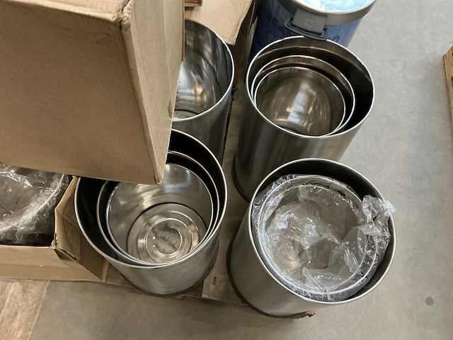 Diverse afvalemmers (32x) - afbeelding 8 van  8