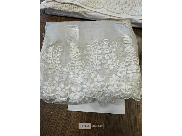 Diverse altaarkleden - afbeelding 2 van  4