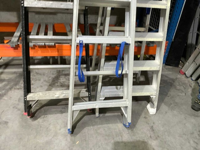 Diverse alu trapladders (3x) - afbeelding 3 van  4