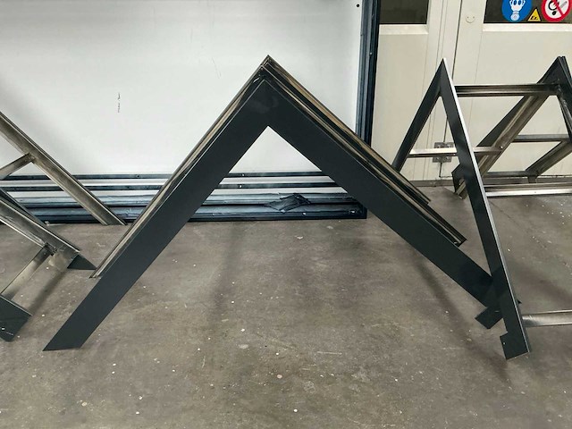 Diverse aluminium frames (8x) - afbeelding 4 van  7