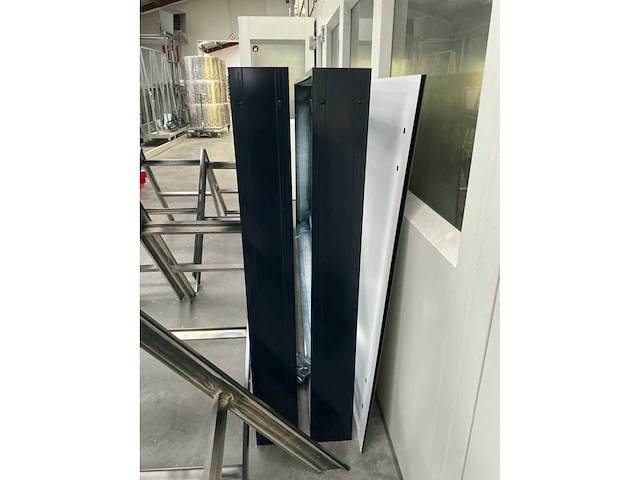 Diverse aluminium frames (8x) - afbeelding 7 van  7