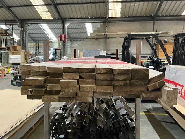 Diverse aluminium houders - afbeelding 5 van  6