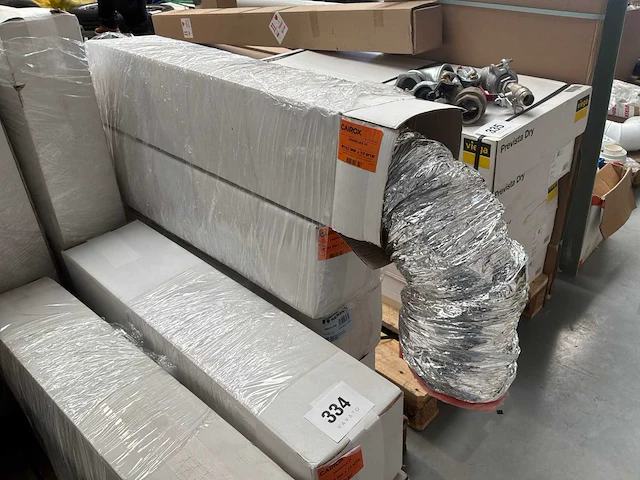 Diverse aluminium ventilatieslangen (14x) - afbeelding 1 van  5