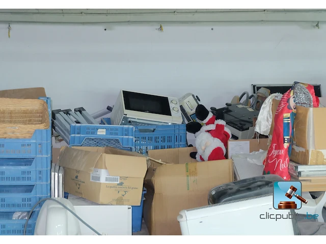 Diverse apparatuur en huishoudelijke apparaten - afbeelding 2 van  4