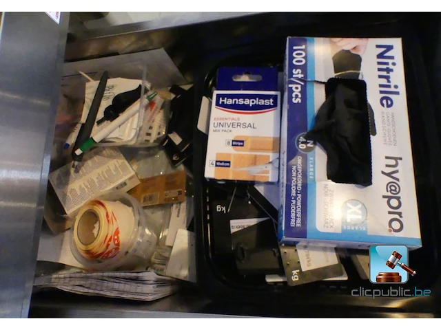 Diverse apparatuur en verbruiksartikelen voor de horeca - afbeelding 10 van  10