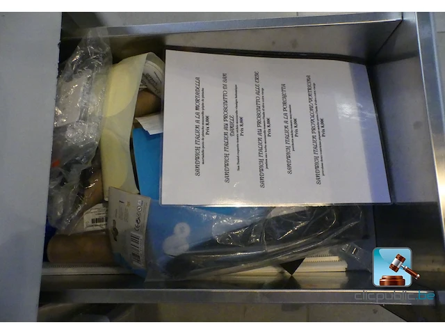 Diverse apparatuur en verbruiksartikelen voor de horeca - afbeelding 8 van  10
