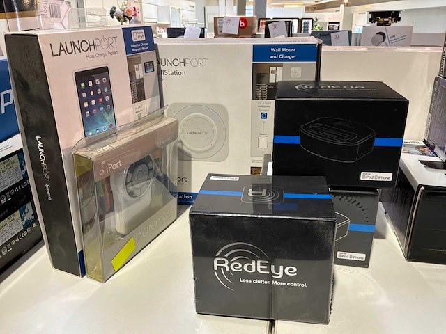 Diverse apple iphone, ipod en ipad toebehoren - afbeelding 1 van  13