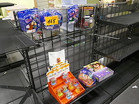 Diverse artikelen ( rek achteraan ) - afbeelding 1 van  6