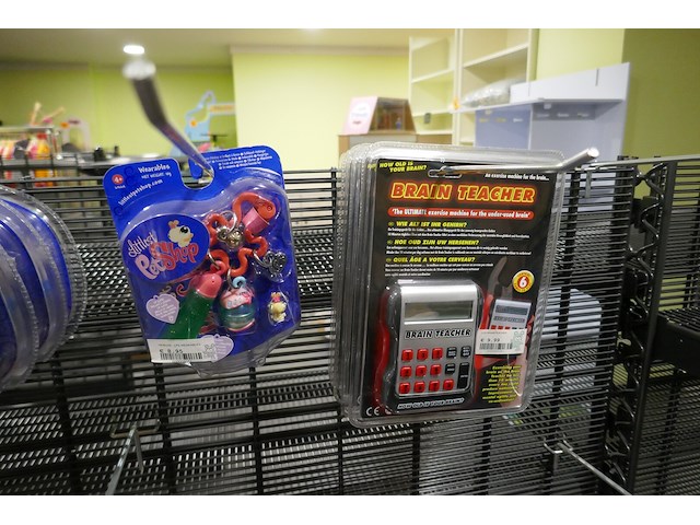 Diverse artikelen ( rek achteraan ) - afbeelding 2 van  6