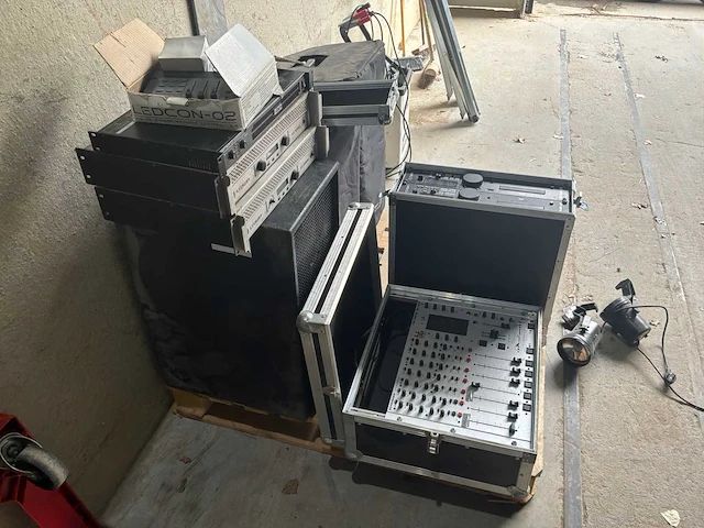 Diverse audio apparatuur te herstellen - afbeelding 1 van  9