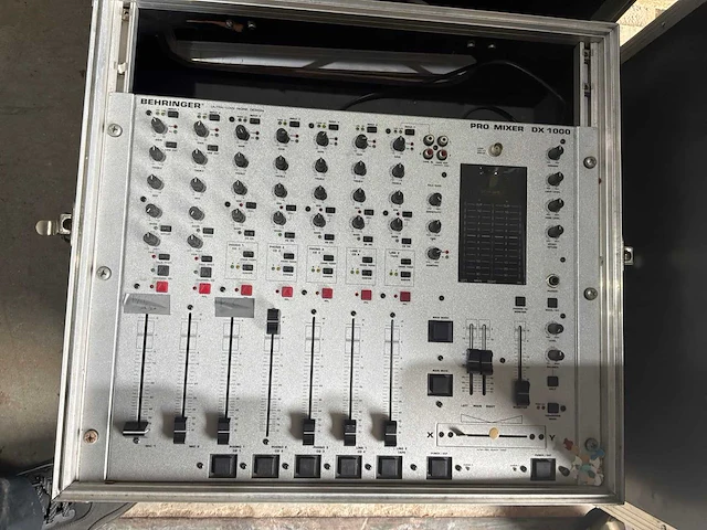 Diverse audio apparatuur te herstellen - afbeelding 2 van  9