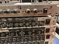 Diverse audio apparatuur - afbeelding 6 van  10