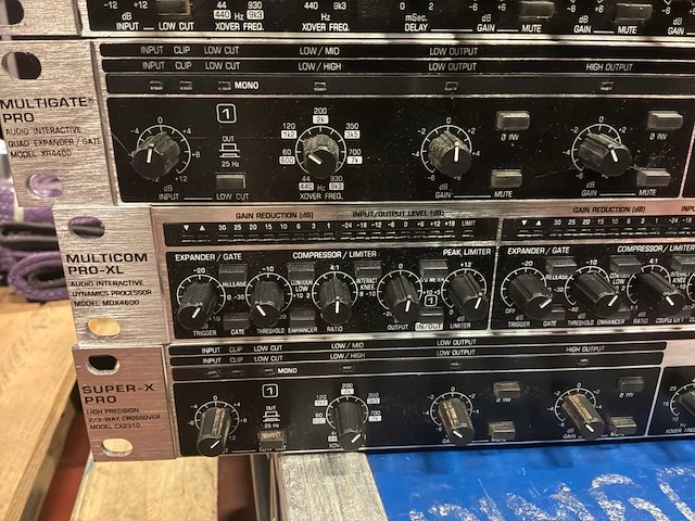 Diverse audio apparatuur - afbeelding 7 van  10