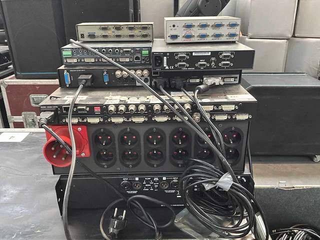 Diverse audio en video processing apparatuur (9x) - afbeelding 2 van  14